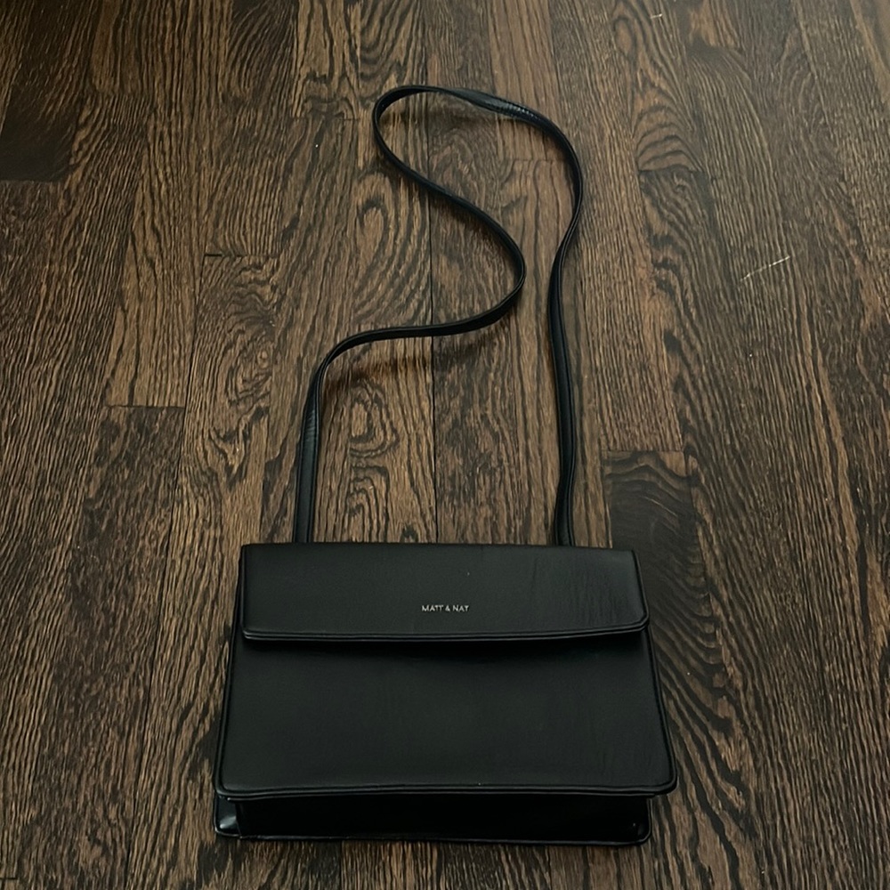 Matt and Nat black cross body